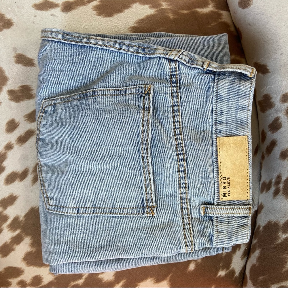 Nasty Gal mid-low rise wide leg light wash jean 30